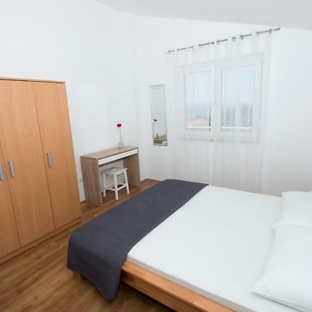 Apartments Liber Lokva Rogoznica Bagian luar foto