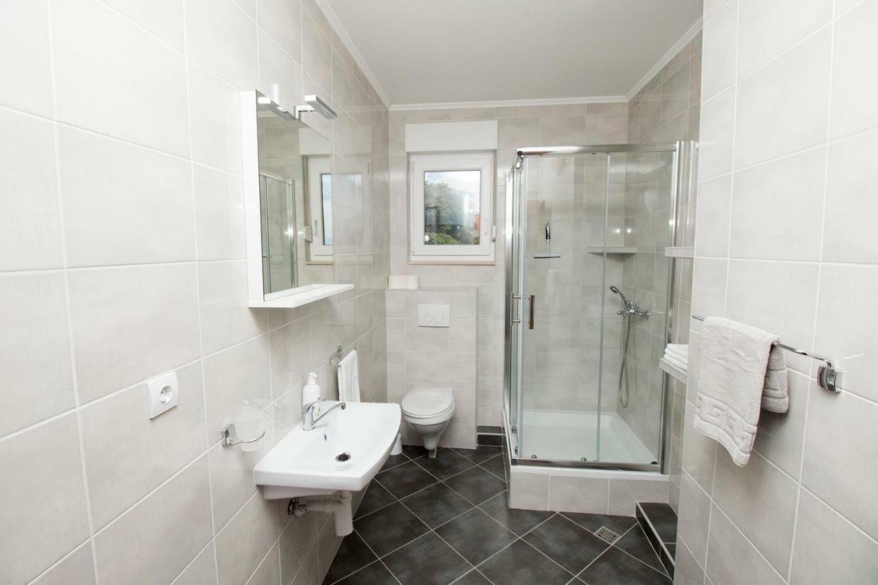 Apartments Liber Lokva Rogoznica Bagian luar foto