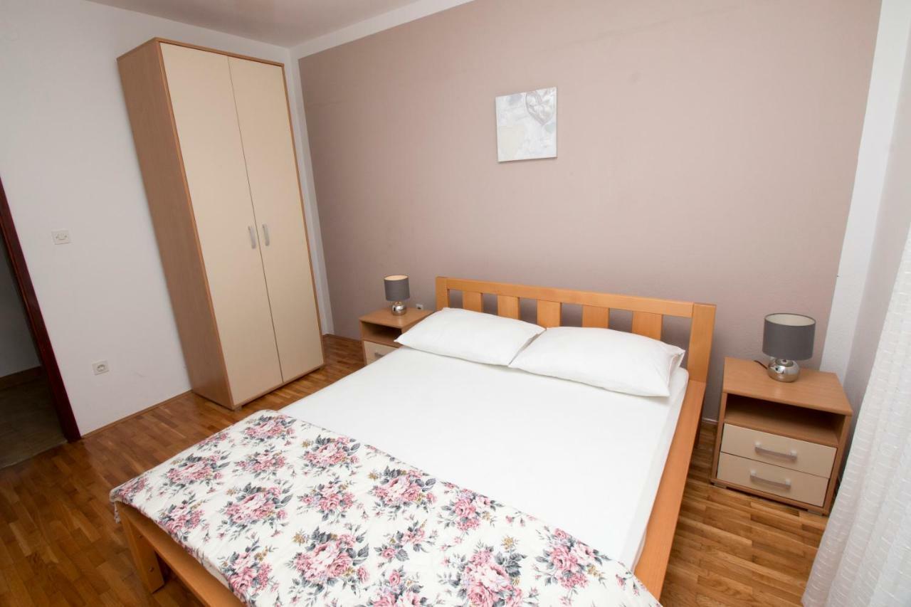 Apartments Liber Lokva Rogoznica Bagian luar foto
