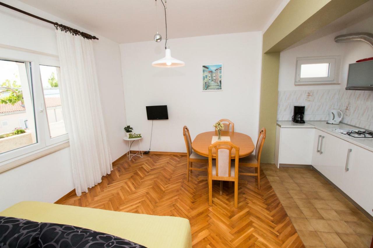 Apartments Liber Lokva Rogoznica Bagian luar foto
